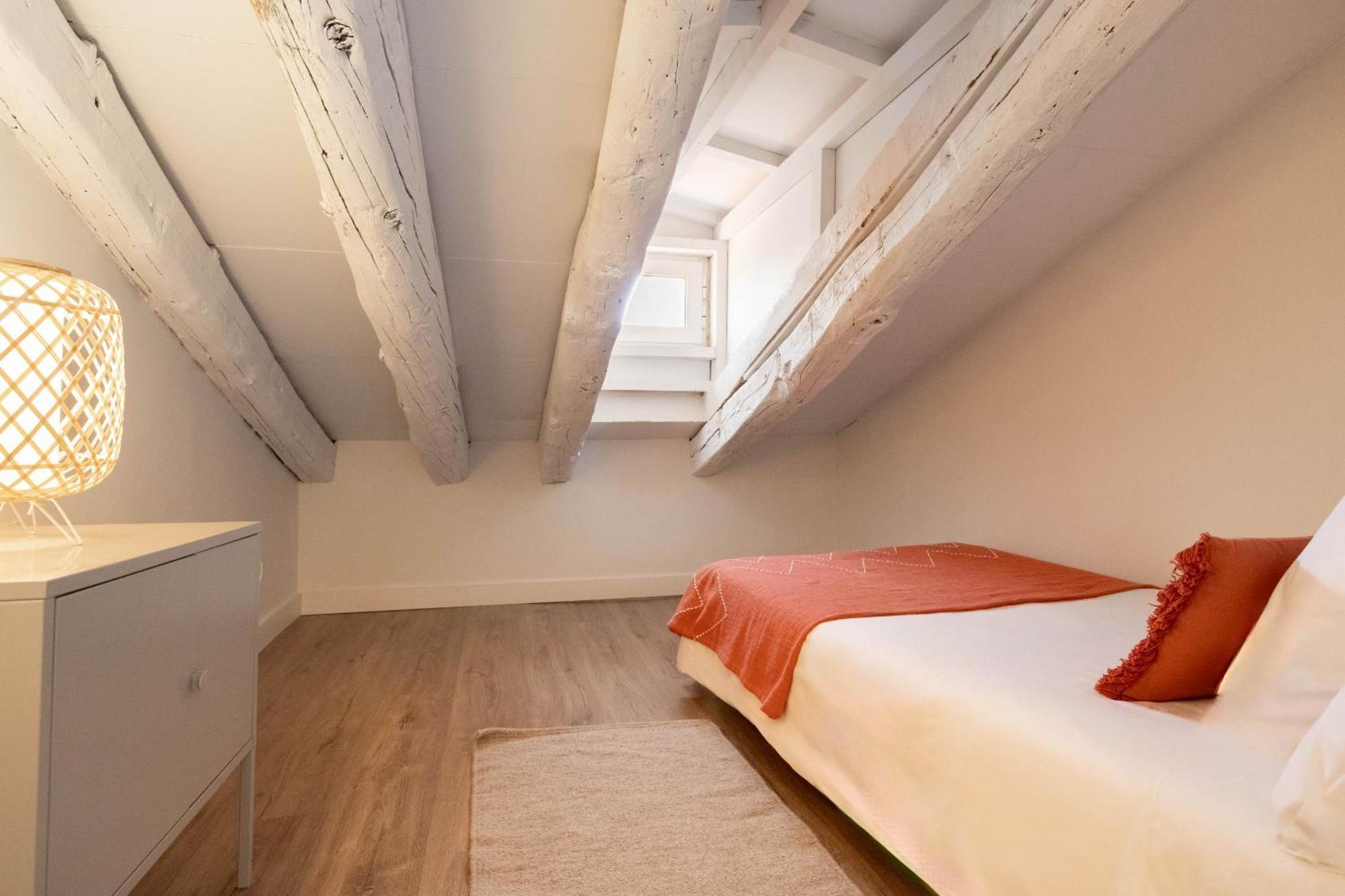 Apartamento Plaza Mayor Attic En Madrid Ngoại thất bức ảnh