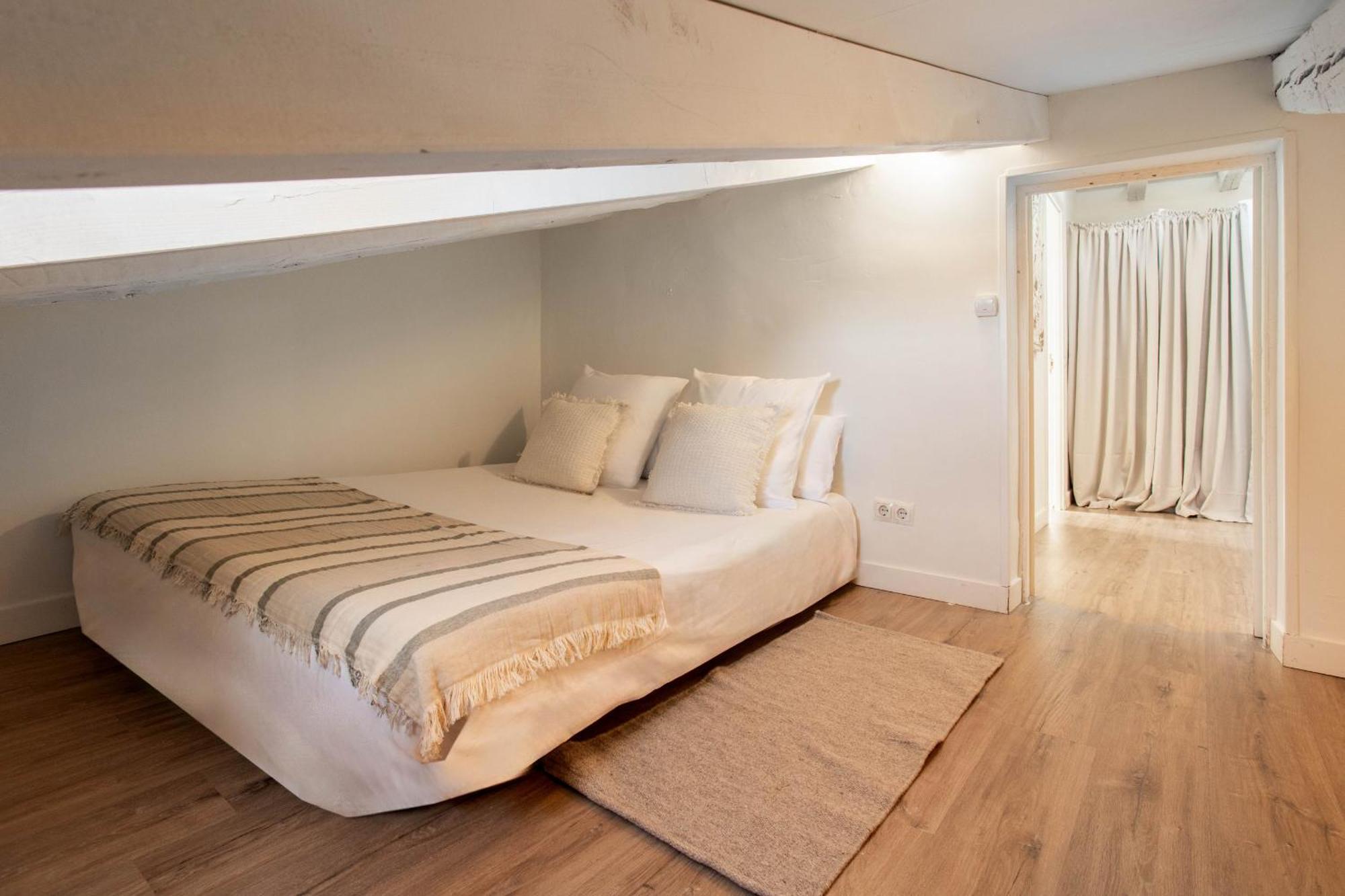 Apartamento Plaza Mayor Attic En Madrid Ngoại thất bức ảnh